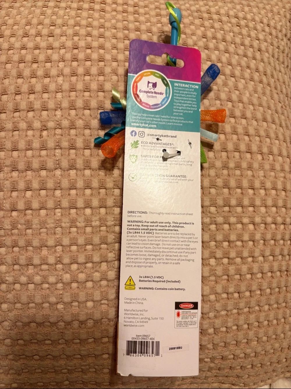 SmartyKat Leapin’ Laser Wand Toy with Multi-Color Streamers